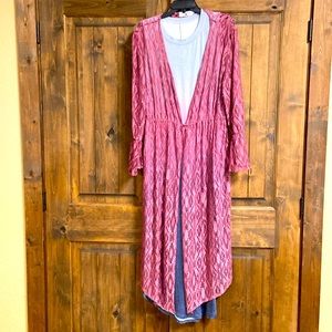 T-shirt dress w/ pink lace cover
